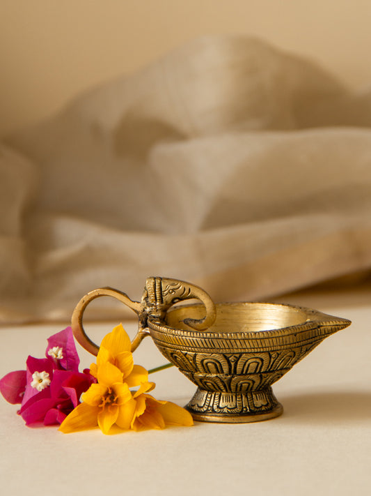 Brass Aarti Diya With Handle
